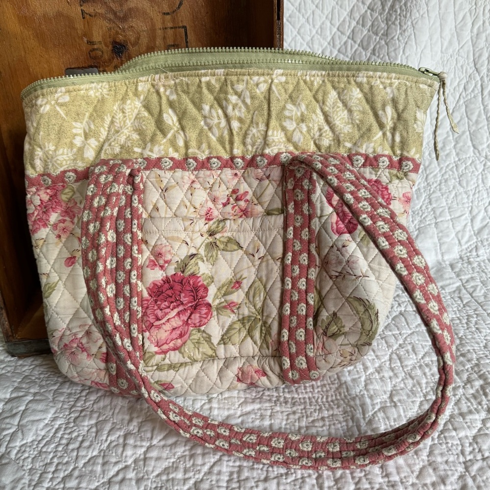 Floral pink and green Quilted Women's Tote Bag